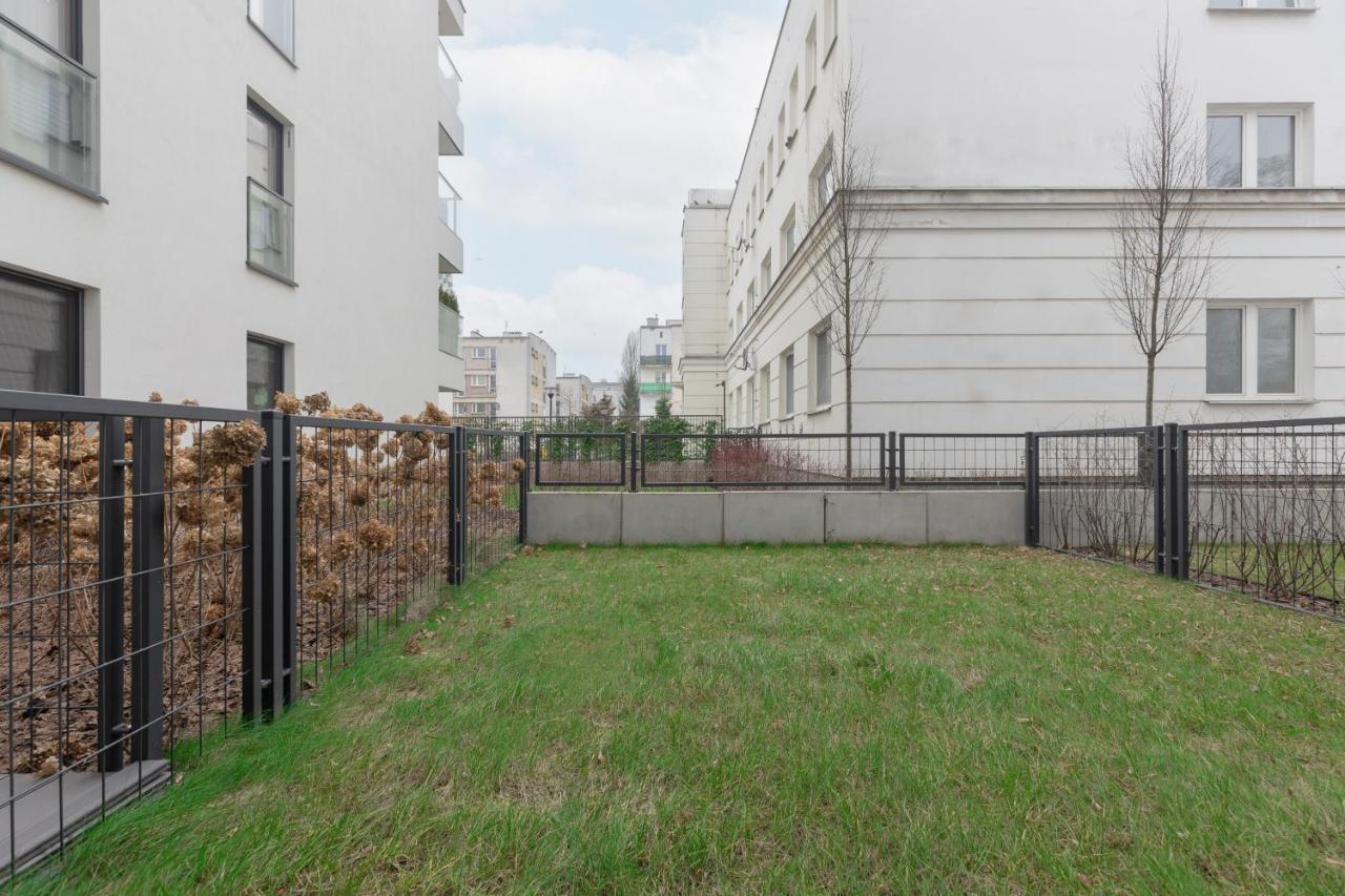 With Terrace Rezydencja Lazienki Park By Renters Prestige Warsaw